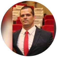 Pedro Henrique Franco Holleweger, advogado trabalhista